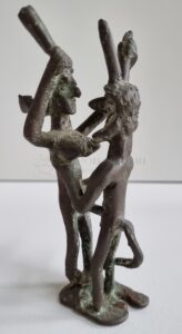 Statuina coppia odio/amore