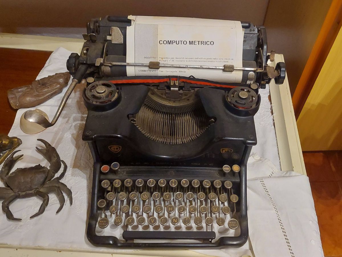 Olivetti Ivrea M40 - macchina da scrivere 1930