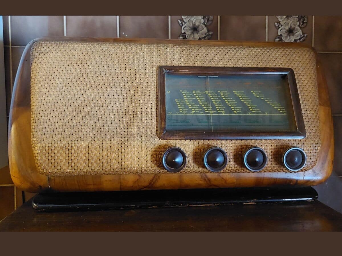 Radio d